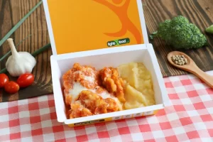 PARMEGIANA DE FRANGO